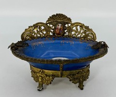 VTG La Chateau Porcelain Trinket Dish Metal Bronze Mount Victorian Scene