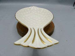 LENOX IVORY FISH / PINEAPPLE SHAPE BOWL WITH GOLD TRIM MADE IN USA GOLD LABEL