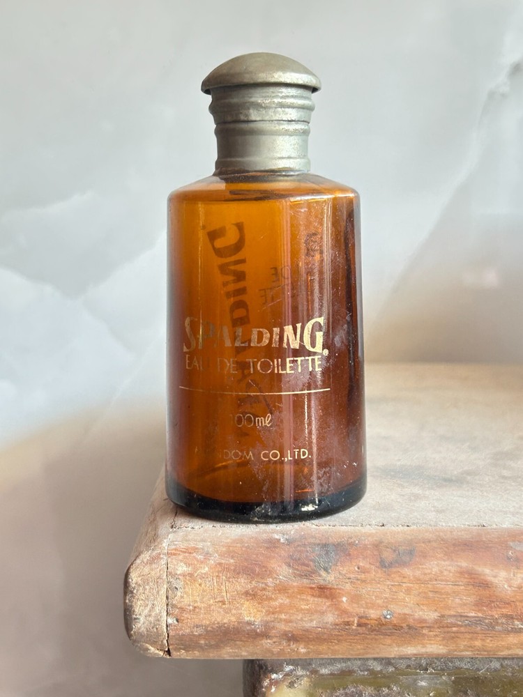 OLD VINTAGE MANDON CO. LTD SPALDING EAU DE TOILETTE PERFUME BOTTLE DECORATIVE,