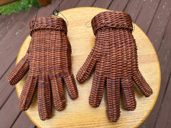 VTG 1960s Brown Wicker Woven Rattan Wall Pocket Set of Two See Description