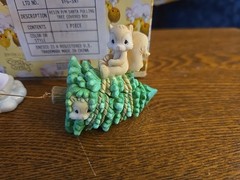 2000 Precious Moments Heartstrings Santa Pulling Tree Covered Trinket Box 3.5”T