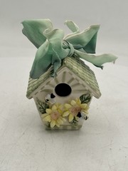 Set of 2 Collectible 2000 Mud Pie Daisy Mini Birdhouses w/Flowers & Bees