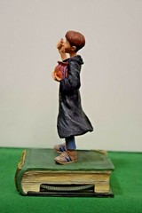Harry Potter Ron Weasley with viewer Storyteller Figurine #823627 MIB