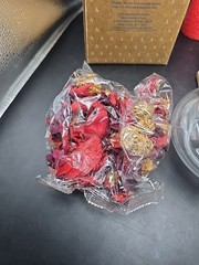 Avon Gift Collection Vanilla Essence Potpourri Cherub Glass Bowl New Open Box