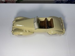 Vintage 1984 Avon 1937 Cord Ceramic Car Handcrafted Brazil Collectible Fig⁠