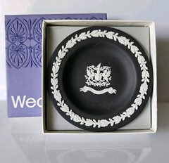 Wedgwood Black Jasperware Round Sweet Dish City Of London Crest 4″ In Box