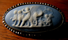 WEDGWOOD XRARE 18 CENTURY CUT STEEL LIGHT BLUE JASPER BROOCHE OF CLASICAL FIG