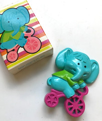 AVON NOS NEW OLD STOCK PEDAL PUSHER ELEPHANT CHILD PIN BOXED