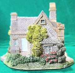Lilliput Lane Village School Hand Made in Cumbria UK -1991