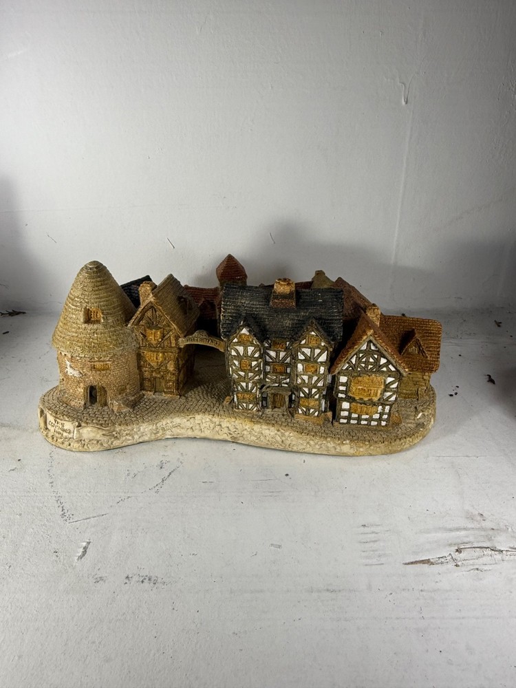 Very rare DAVID WINTER “Coaching Inn” 1980 Good condition no box 30cm x 20cm