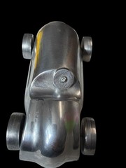 Cast Aluminum Roadster Decorative Art Auto Paperweight Desk Piece diecast