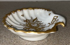 VTG Limoges France White W/Gold Floral Design 5.5” Clam Shell Shaped Bowl, EUC
