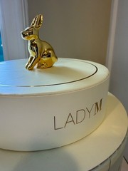 Lady M 2022 Glowing Lights Mooncake Lantern Gold Rabbit Limited Edition