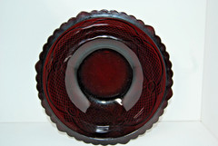 VTG Avon 1876 Cape Cod Collection Serving Bowl w Box 1986 Ruby Red Glass NIB