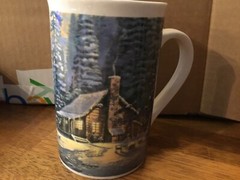 2008 10 oz Thomas Kinkade “Christmas Retreat” Tall Coffee Mug