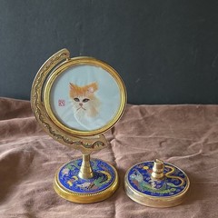 Chinese Double-Sided Silk Embroidery Cat Rotating Table Screen Cloisonné Base