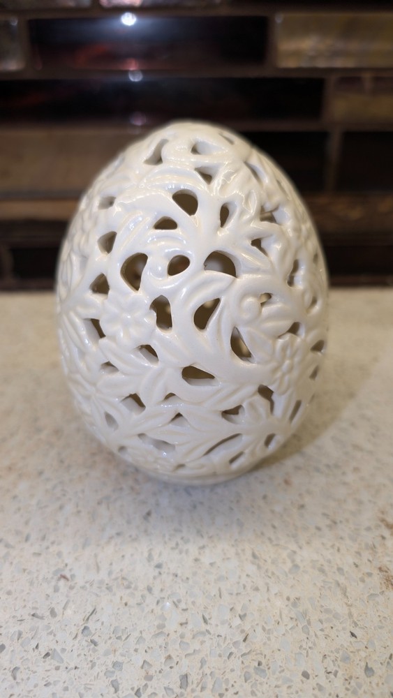 Unbranded White Reticulated Ceramic Egg-Shaped Candle Cover and Scent Diffuser