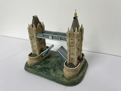 Lilliput Lane Tower Bridge from Britain’s Heritage Collection (Imperfect)