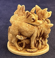 Harmony Kingdom~ DEN MOTHERS~ Wolves and cubs~UK Made~ Signed ~ NIB ~early