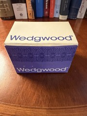 Wedgwood Primrose Yellow On White Jasperware 2.75″ Daffodil Egg – Original Box