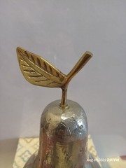 Tozai Home Tin Wrapped Textued Pear Brass Stem And Leaf Silver Tone W/nails
