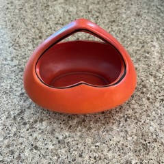 VINTAGE CORONET CZECHOSLOVAKIA ART POTTERY BRIDES BASKET Orange w/Black Trim