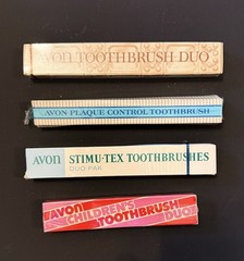 Vintage Avon toothbrush – Vintage New un- opend boxes from the 70’s – 80’s