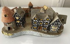 David Winter Coaching Inn VERY RARE!