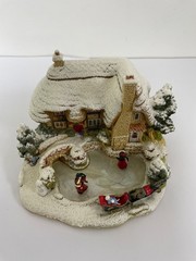Lilliput Lane Sleigh Bells – Christmas Special Edition 2004. Code Number L2685