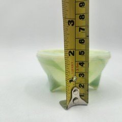 VTG 1940s Akro Agate Slag URANIUM Glows JADITE GREEN FOOTED DISC BOWL 3.5 DIAM