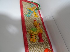 HANDMADE APPLIQUE WORK WALL MAT FROM INDIA FEATURING BIRDS 20″ LONG UNBRANDED