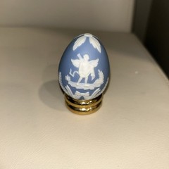 FRANKLIN MINT PARIAN STYLE EGG WITH STAND VTG 1988 COLLECTOR’S TREASURY OF EGGS