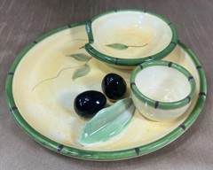 Vintage 3D Appetizer Snack Serving Plate Dish Signed Cali 7.5 inch