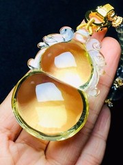Natural yellow Citrine Quartz Crystal pixiu 貔貅 Pendant 18kAAAAA