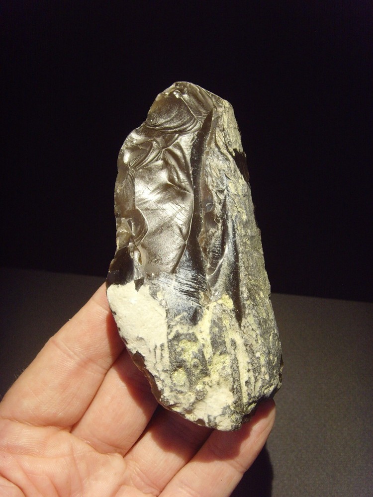 Lower Paleolithic – Superb Acheulean side scraper. c.450,000 BP.