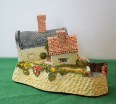 David Winter Lock Keepers Cottage. In original box.