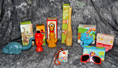 Lot of 8 Vintage Avon Bathroom Bubble Bath, Soap, and Kids Items Pluto, Dinosaur