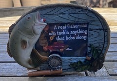 Vintage 3D Bass Fishing Photo Frame Resin Rustic Cabin Lodge Decor Fish 4.5×3 in