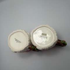 Set 2 Fitz And Floyd Classic Santa Christmas Mugs Vtg Holly & Branch Handle 1979