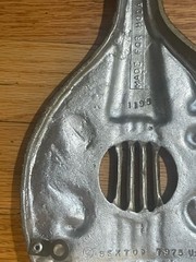 Sexton Co. USA Metal Violin Mandolin 1975 VTG Music Wall Decor Made in USA