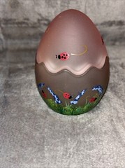 Vintage Unbranded Hand Painted Pink Frosted Glass Egg Flower Ladybug Easter