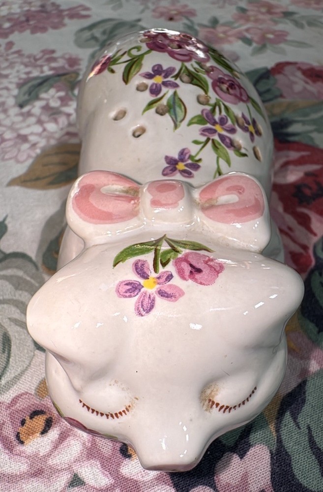 Vintage Porcelain Potpourri Pig Figurine Hand Decorated Pink Flowers 1978 Brazil