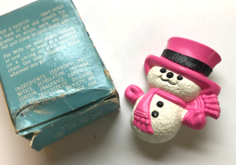 AVON NOS NEW OLD STOCK WEE WILLY WINTER CHILD PIN BOXED