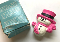 AVON NOS NEW OLD STOCK WEE WILLY WINTER CHILD PIN BOXED
