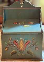VINTAGE HAND CRAFTED NORWEIGEN ROSEMALING PAINTED WALL BOX, LATE 19TH C, EUC