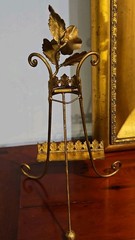 Vintage Italian Tole Florentine Gold Display Easel 11 Inches