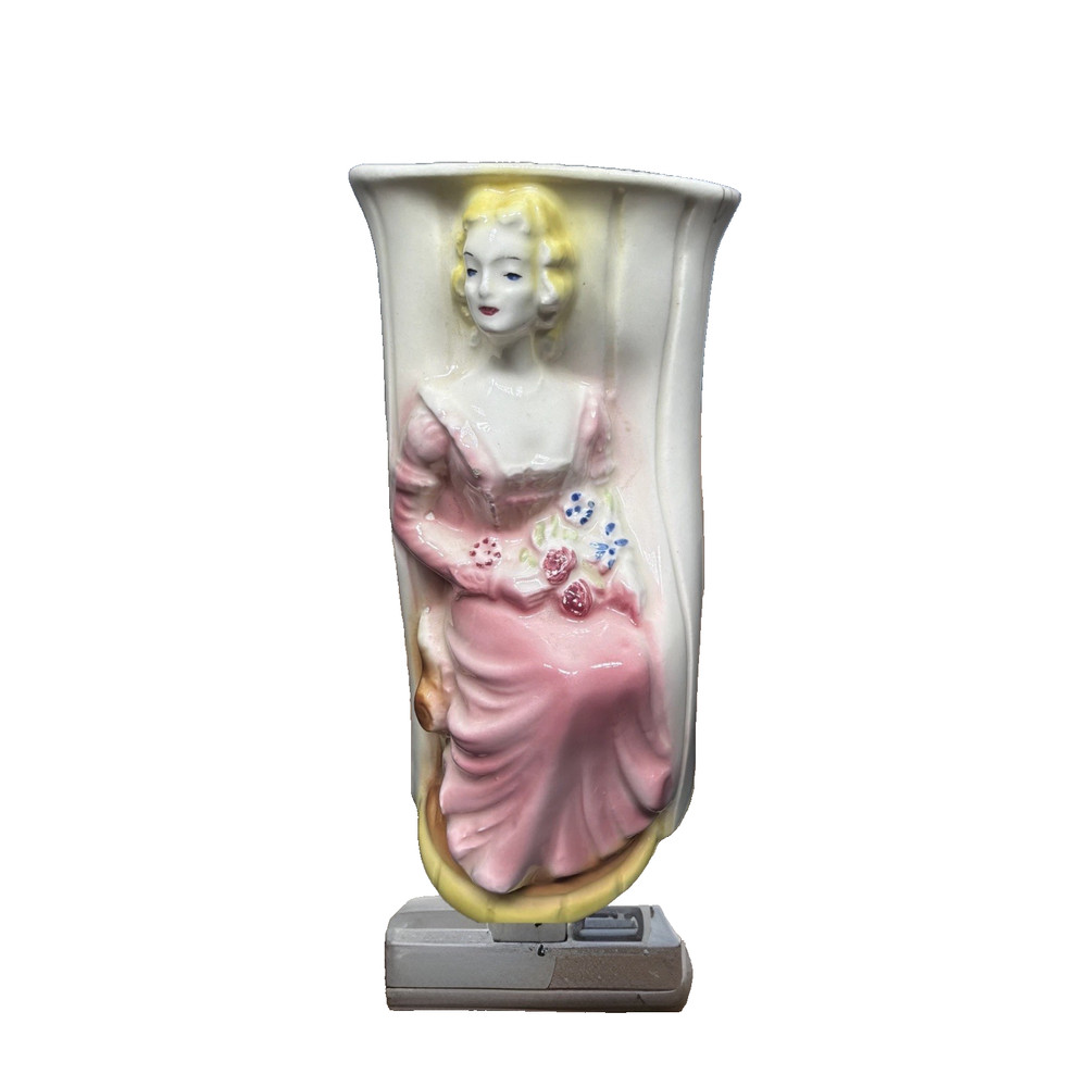 Vintage 7 Inch Decorative ￼orcelain Vse