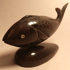 3 1/2″ HORN FISH vtg carved figurine native tribal art primitive koi carp bass