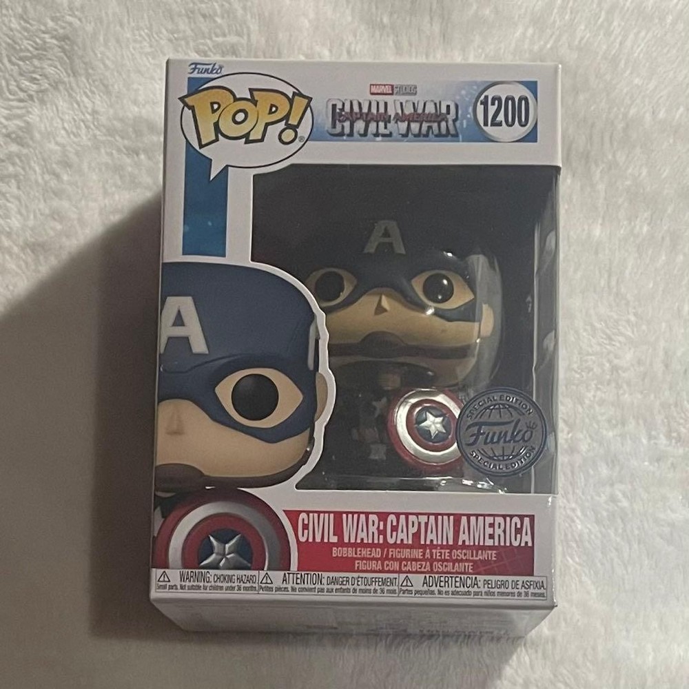 Funko POP Captain America Civil War Bobblehead Unopened