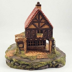 Vintage Hand Made ceramic Painted Cottage Home Decor David Winter (?)